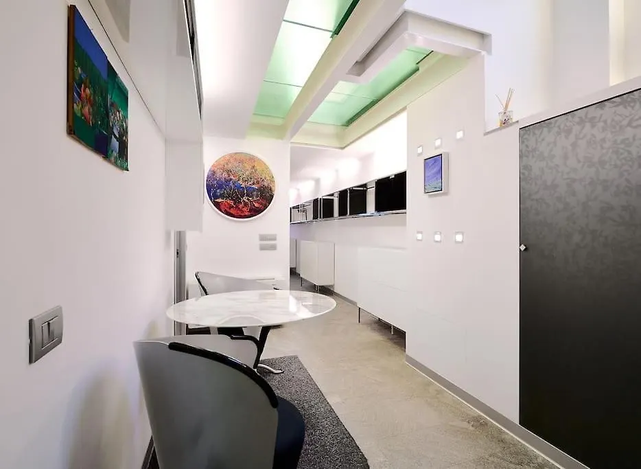 Apartment Fioravanti Suite Milan
